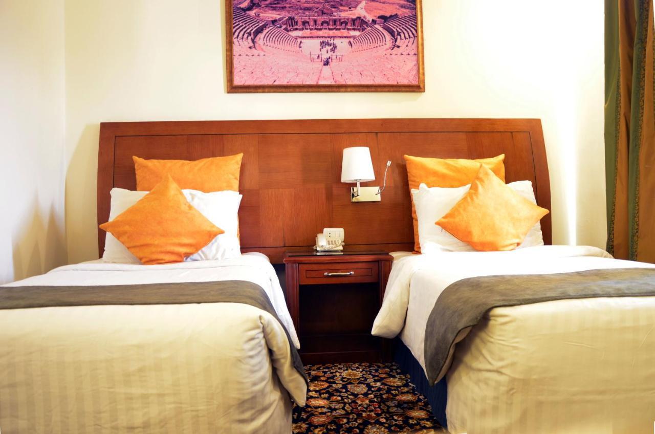 Amra Palace International 3*